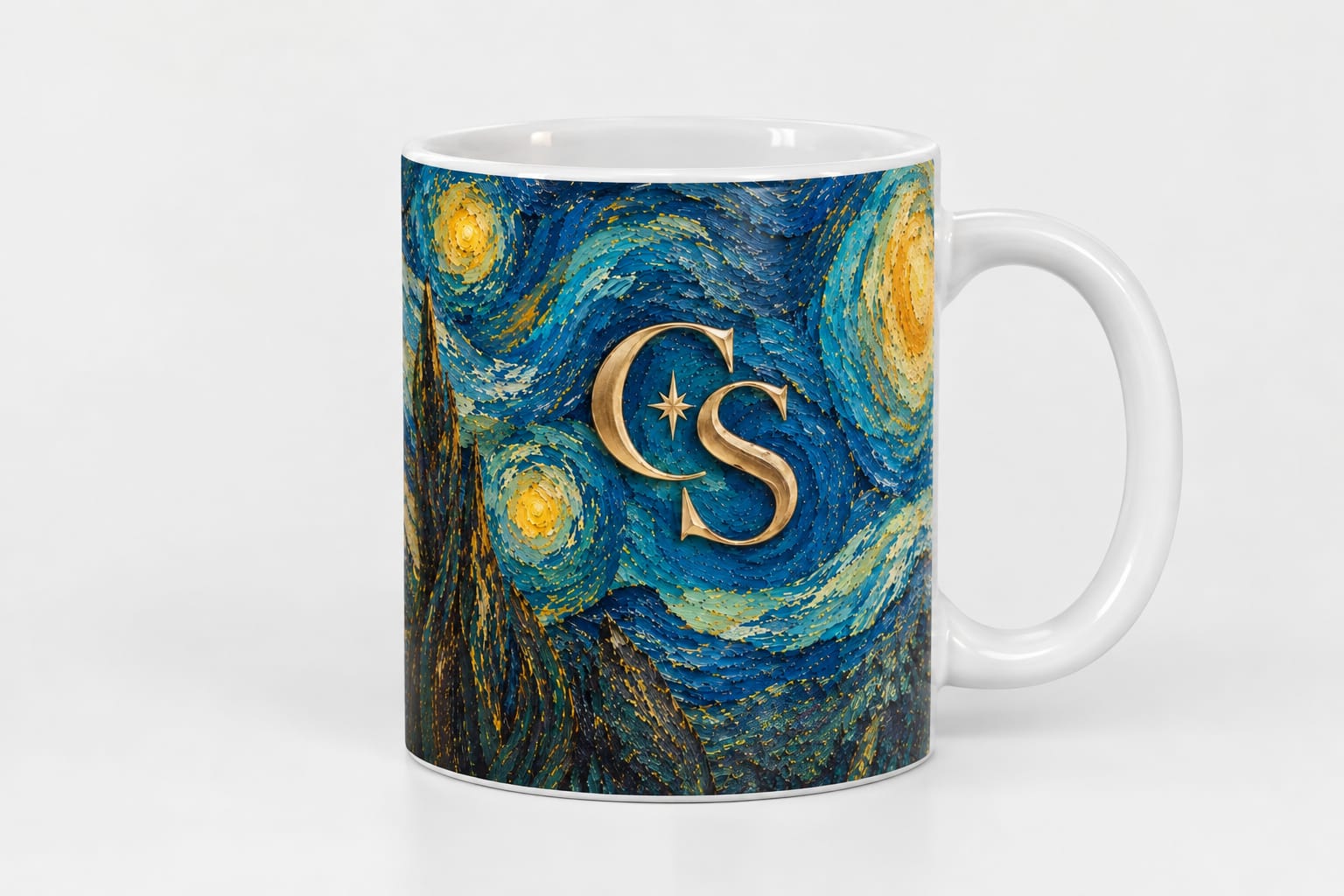 Taza artística Noche Estrellada con cielo azul y amarillo y monograma CS dorado